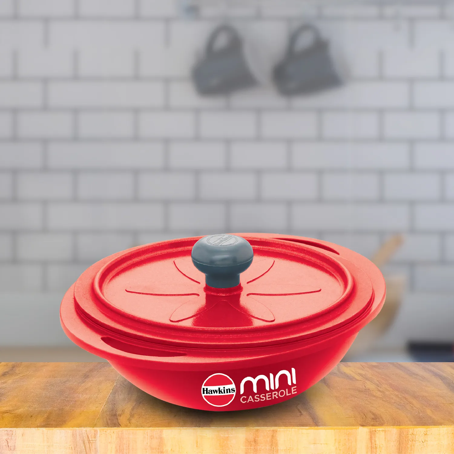 Die Cast Red Round Mini Casserole 0.75 Litre with Lid (MCRR75)